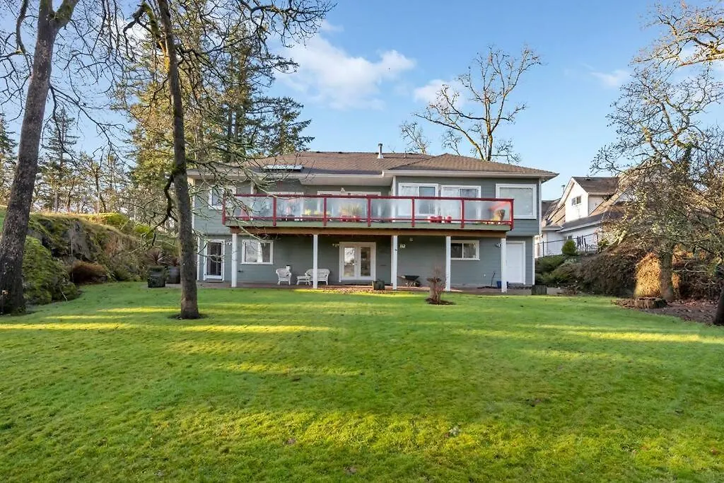Meadow Park Apartment Victoria